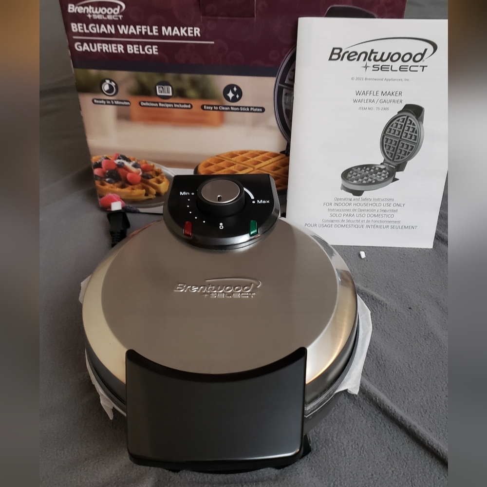 Belgian waffle maker